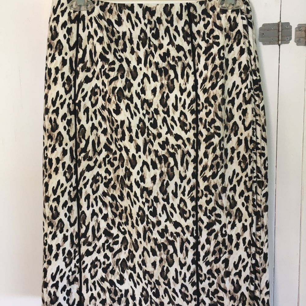 White House Black Market Leopard Pencil Skirt